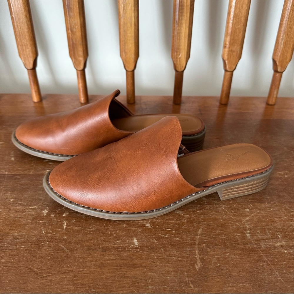 Universal Thread Faux-leather Mule Slides Size 7
